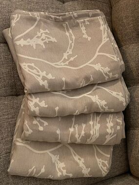 Kelvin curtains 4 panel